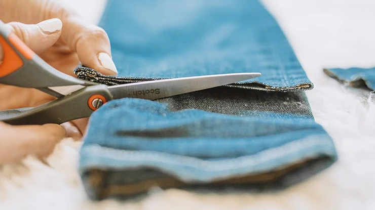 Harga Potong Kaki Seluar di Malaysia Mengikut Jenis Servis