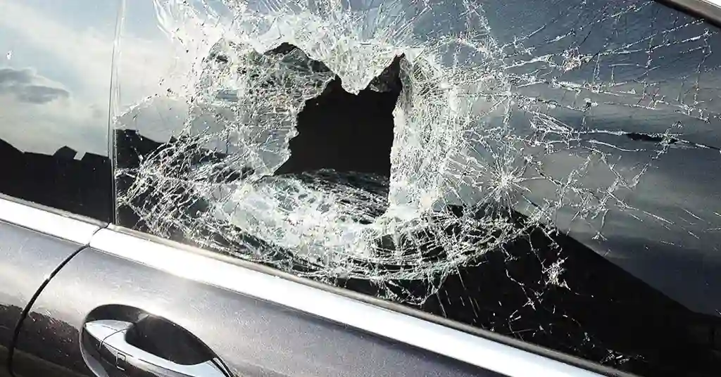 Harga Ganti Cermin Kereta Pecah Mengikut Model